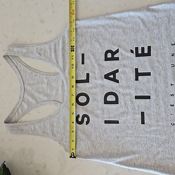 Lululemon Solidarité Love Tank, Size 6 - Picture 8 of 10